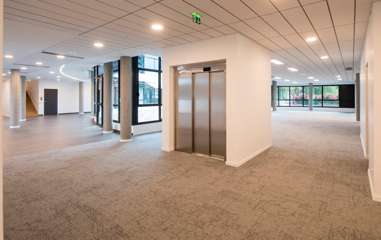 Bureau Champagne-au-Mont-d'Or 2211m² Location bureau Champagne-au-Mont-d'Or Rhône OLBUR2108828 13
